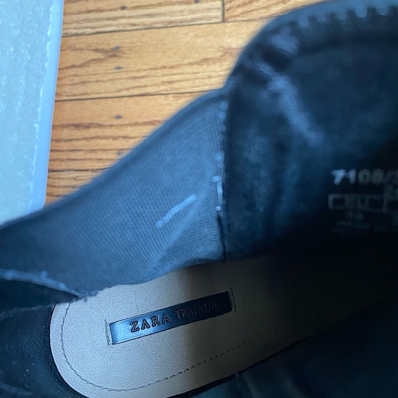 Zara rubber high heel bootie with buckle size 39, fits like an 8.5 - Picture 8 of 8